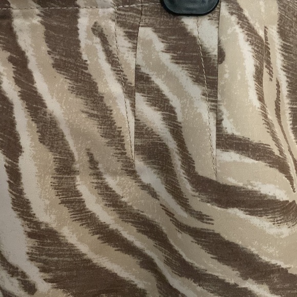 LOFT Zebra Jungle Animal Print Pencil Skirt Size 18 - Picture 6 of 8